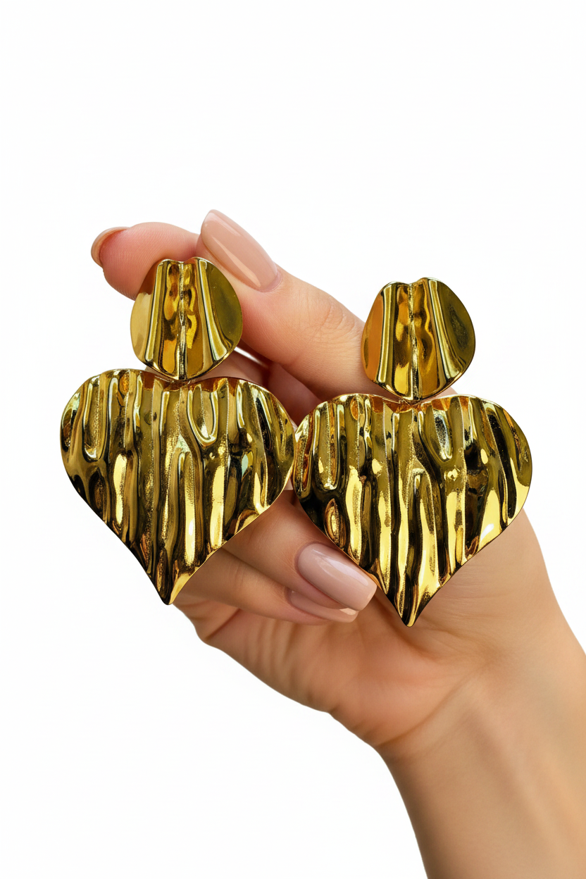 Boucles présentées à la main