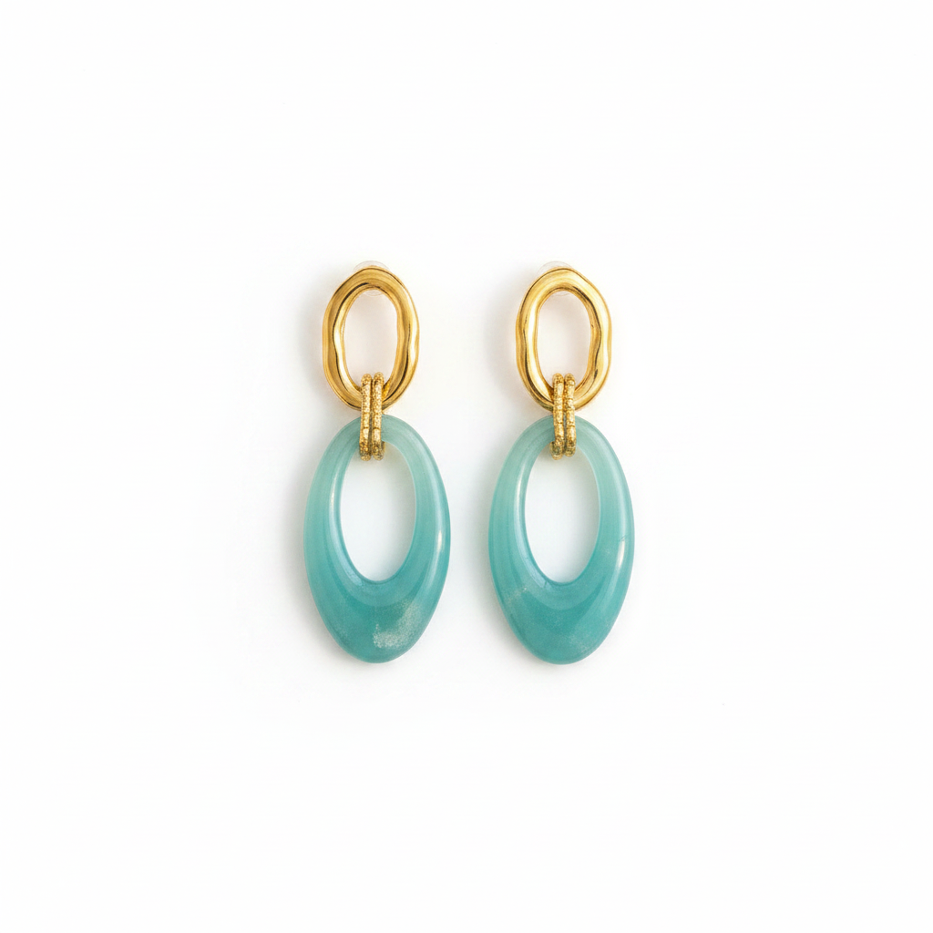 Boucles turquoise fond blanc