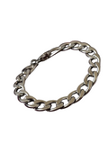 Bracelet chaîne figaro – fond bordeaux velours