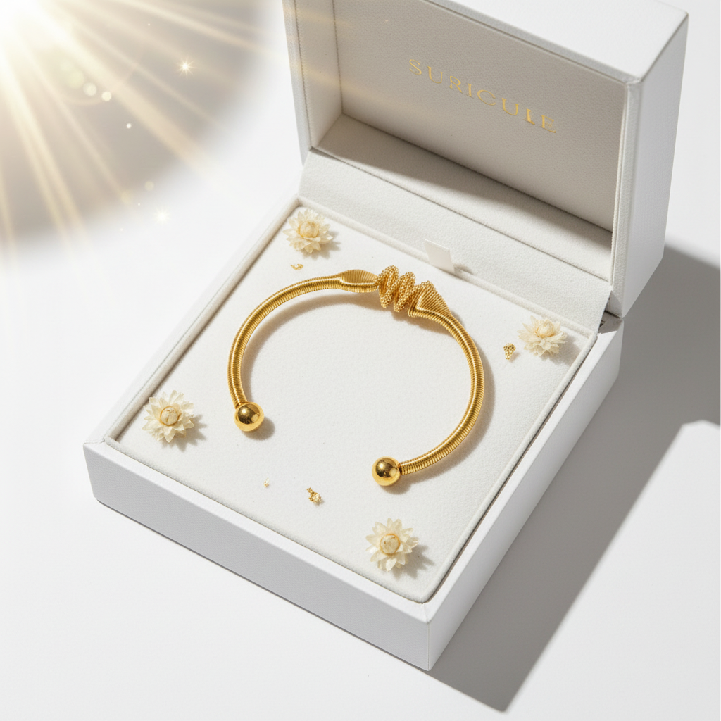 Bracelet doré – Écrin blanc luxe