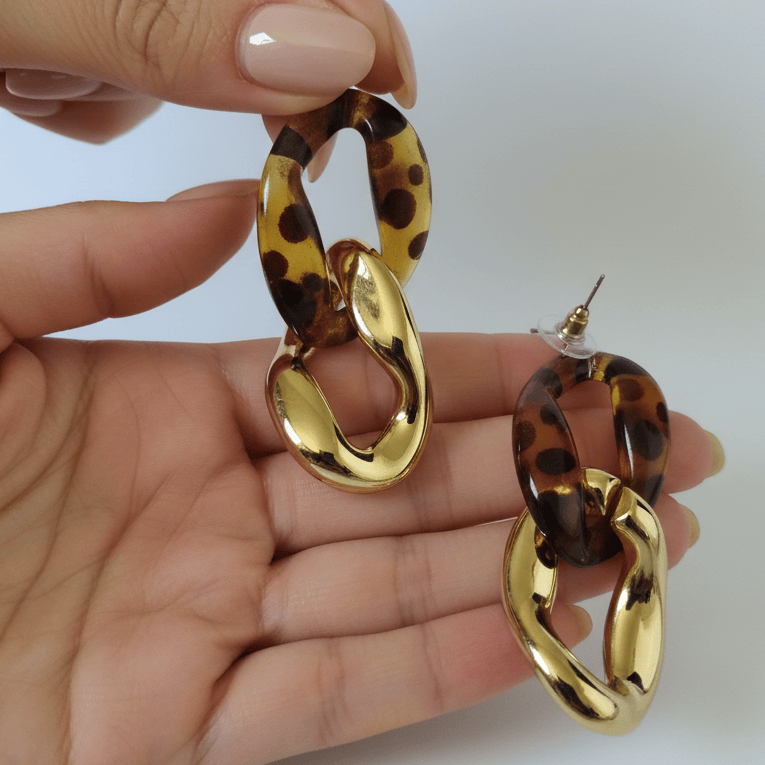 Halisah bijoux Boucles-doreilles gros maillons dorés & écailles de tortue 