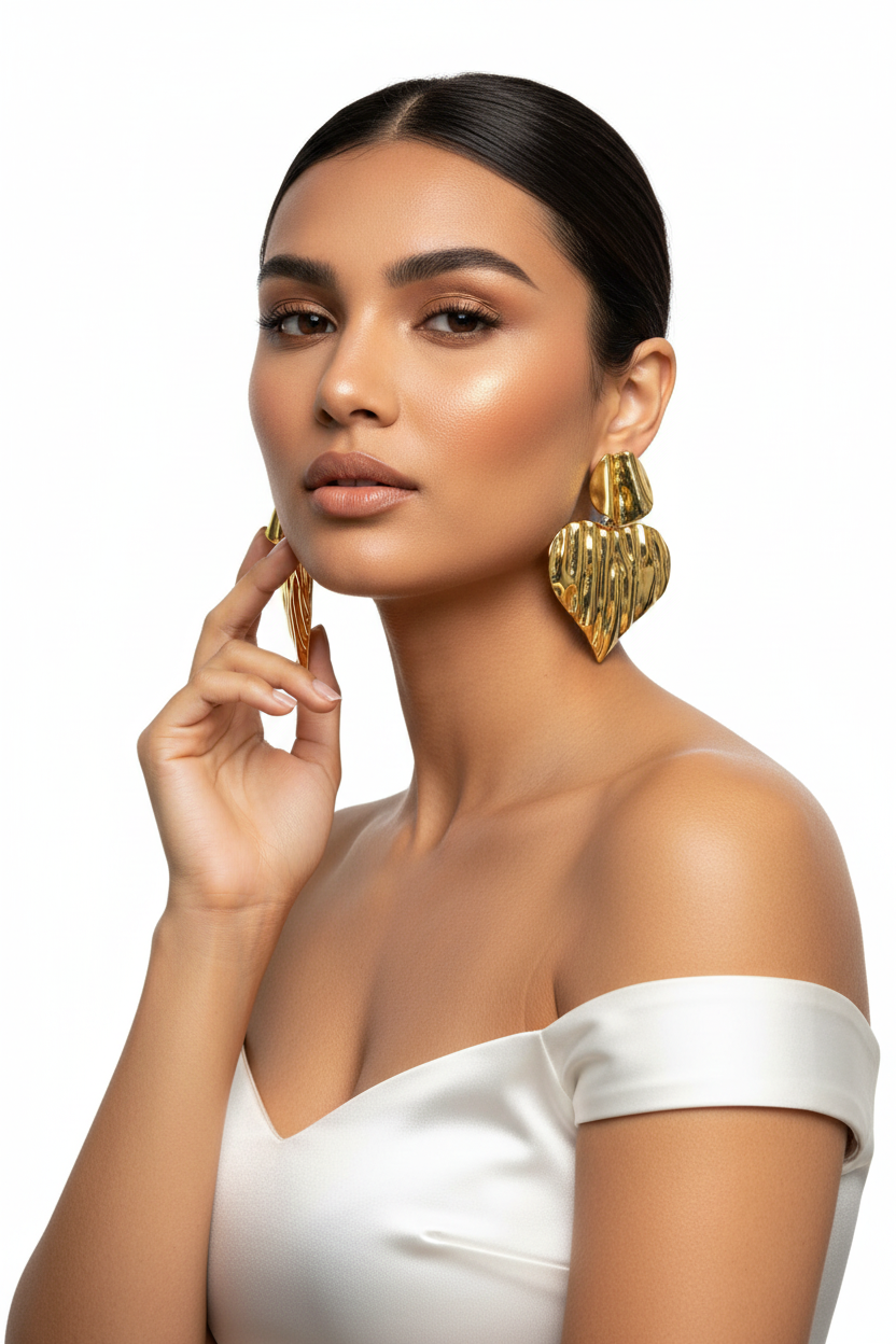 Mannequin touchant les boucles - séduction
