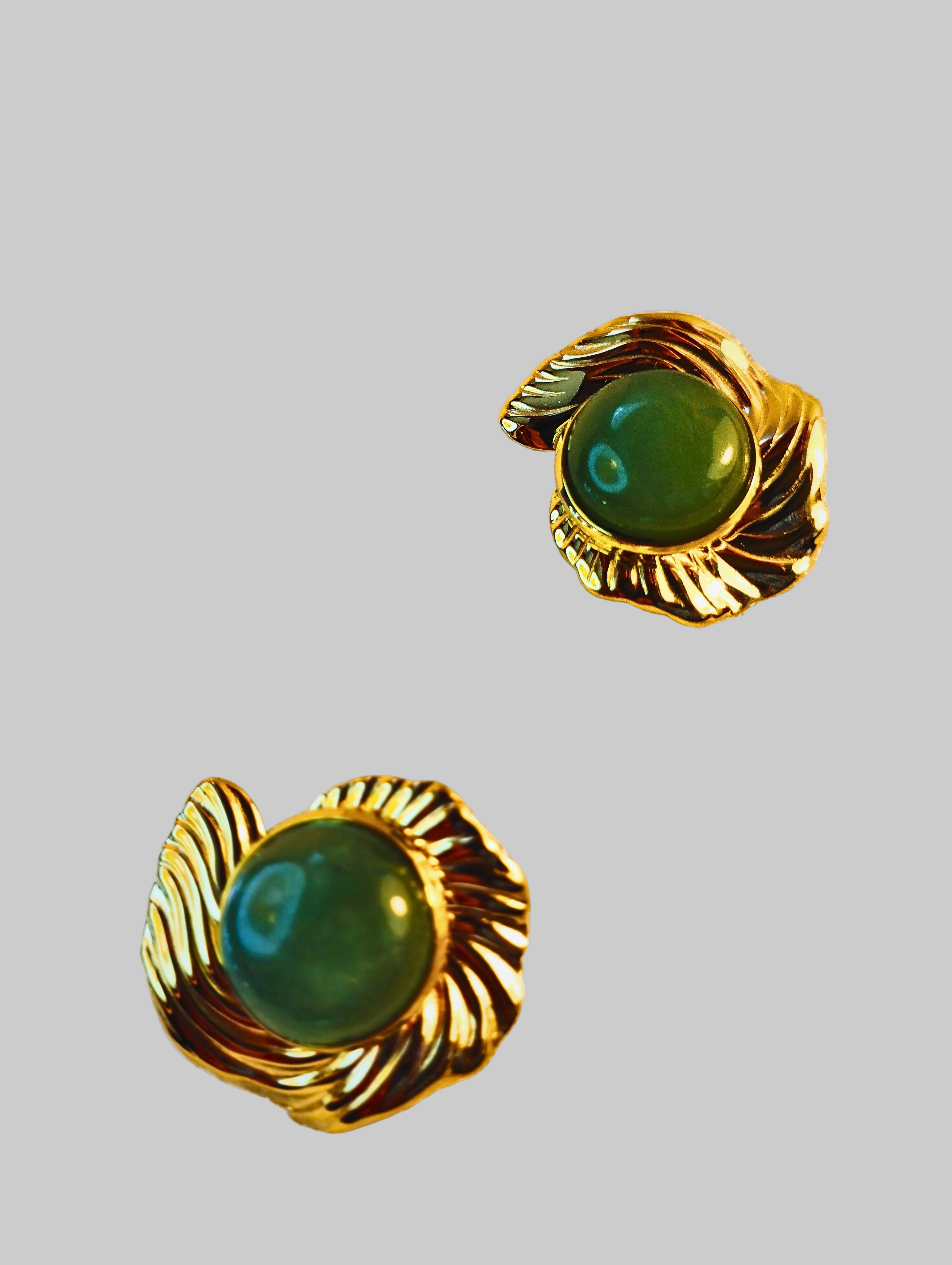 Boucles  d'oreilles vintage clip combinées.