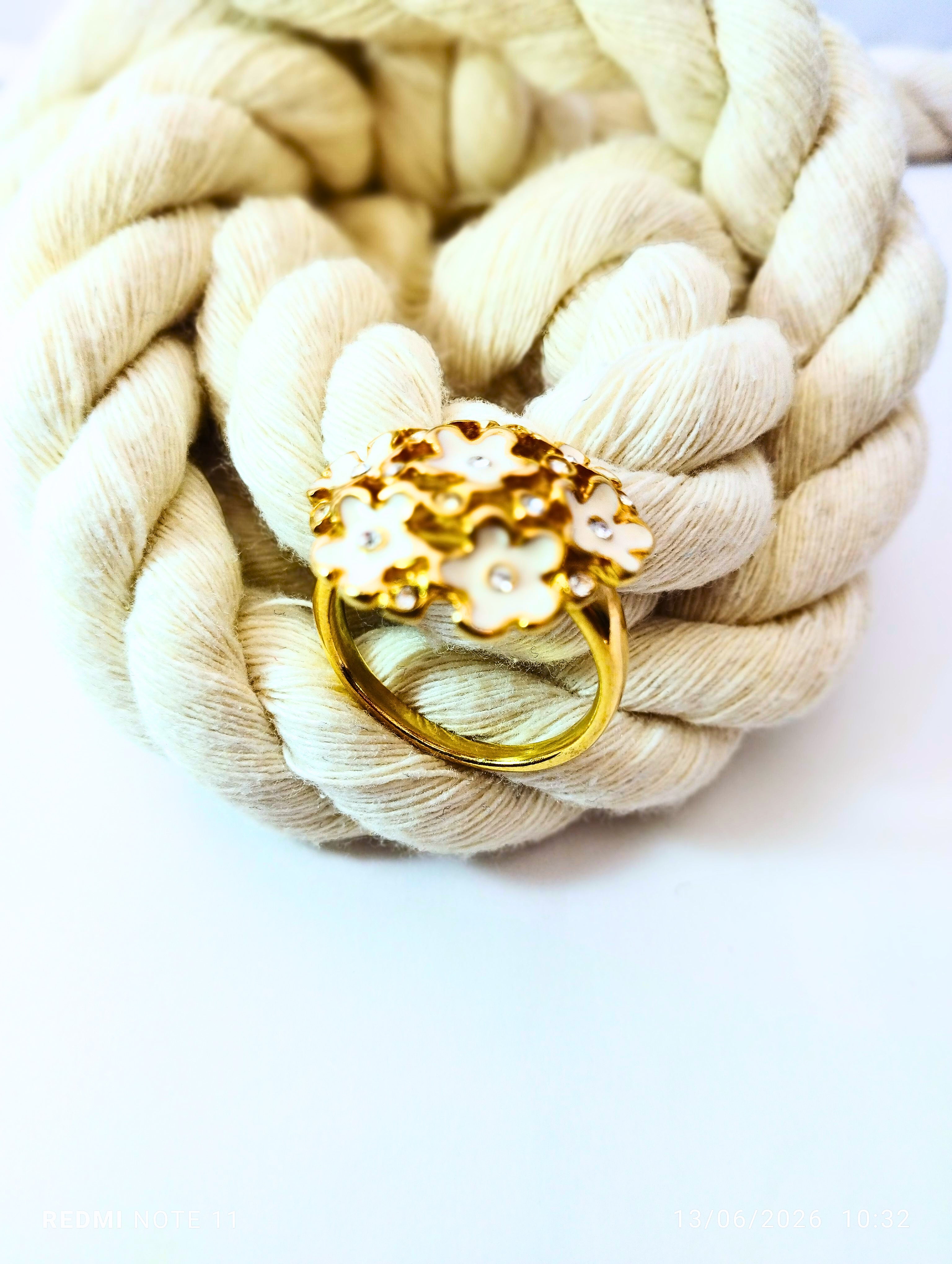 Bague en fleurs en acier inoxydable pour femme, size 9