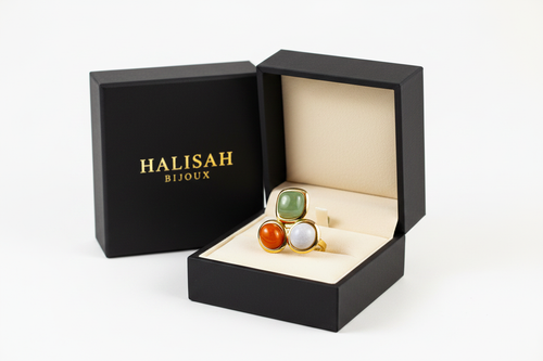Scène joaillerie - Bague dans écrin Halisah Bijoux